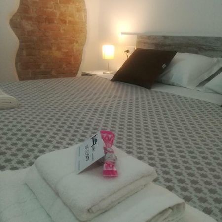 B.House Bed & Breakfast Cagliari Dış mekan fotoğraf