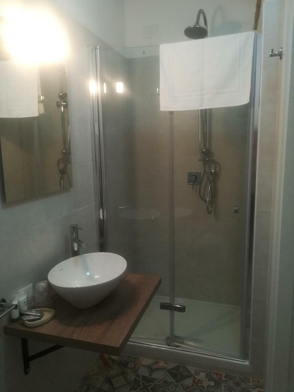 B.House Bed & Breakfast Cagliari Dış mekan fotoğraf